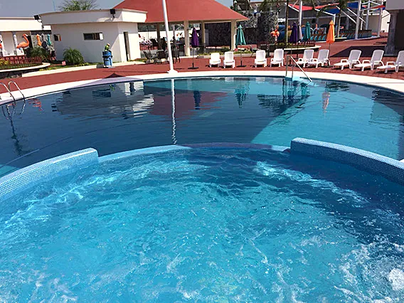 Chapoteadero circular de parque acuático
